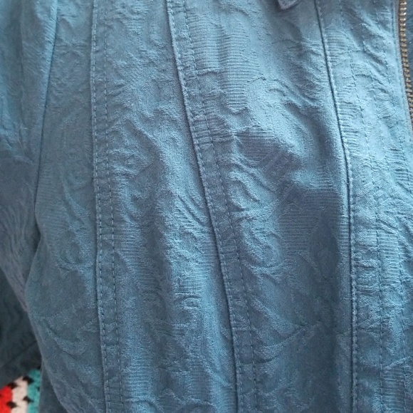 Jacket - Picture 5 of 5